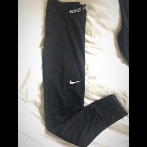 L Nike pro dri fit leggings very gently used